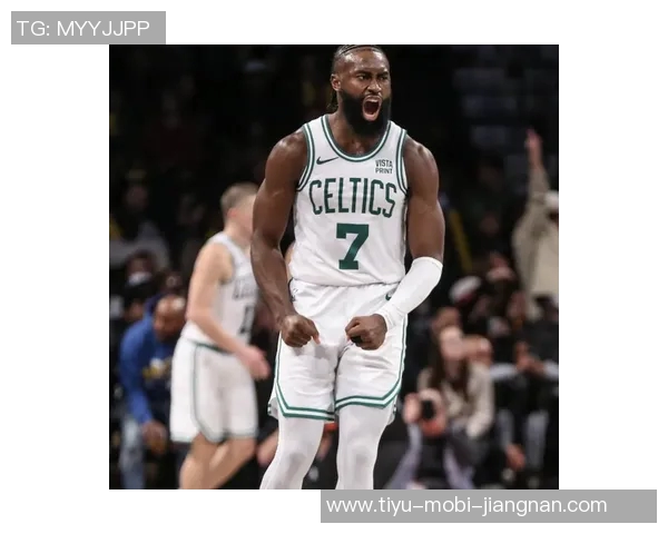 怀特谈杰伦布朗自我要求严格输球责任应由全队共同承担